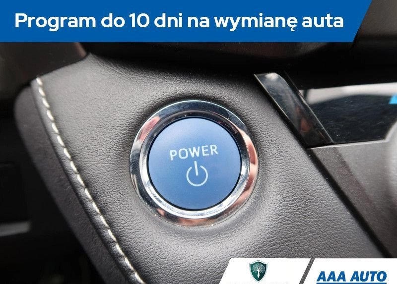 Toyota RAV4 cena 91000 przebieg: 100603, rok produkcji 2016 z Żuromin małe 191